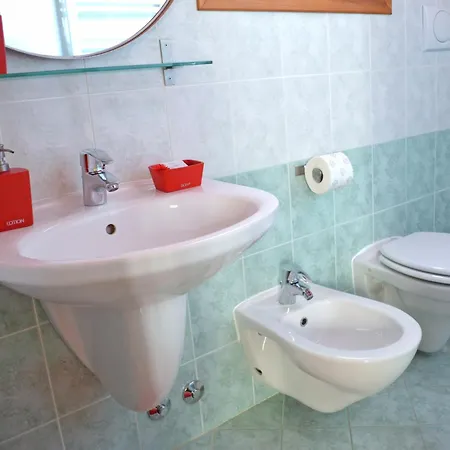 Bed and Breakfast La 3*