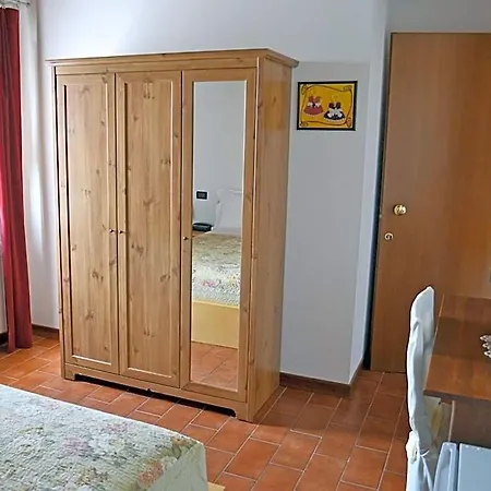 La 3*